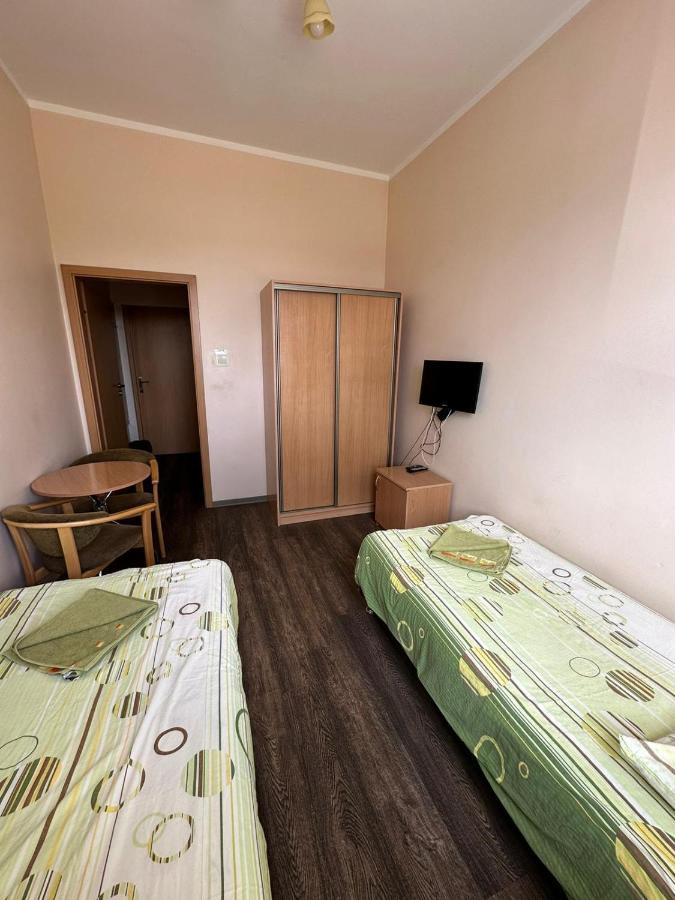 Hostel Na Fali Goleniów 外观 照片